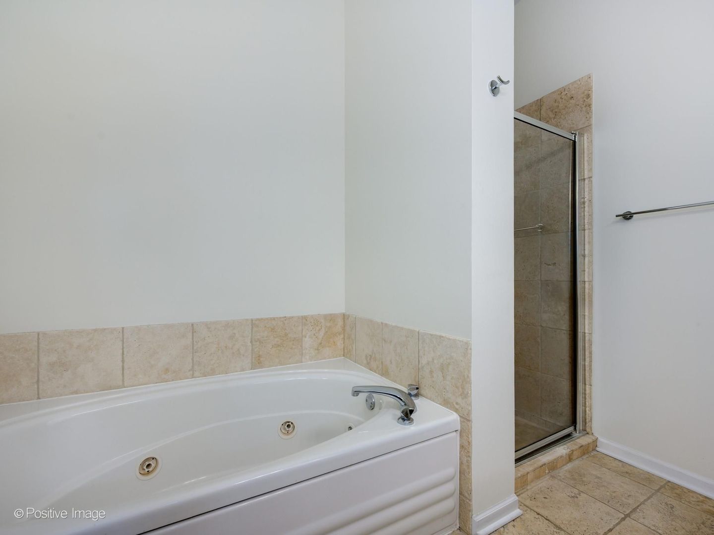 2089 W Wabansia Avenue Unit: 202