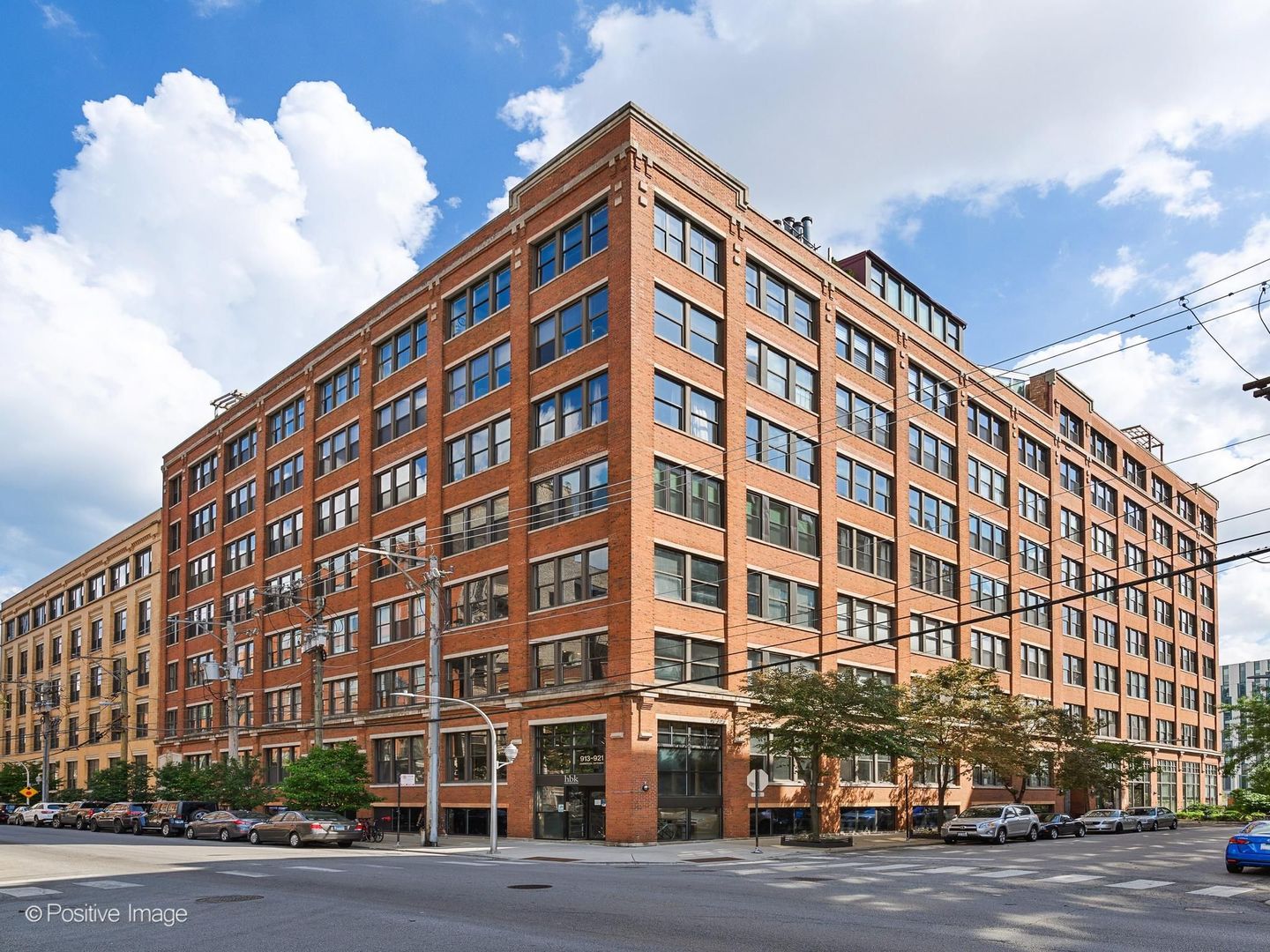 411 S SANGAMON Street Unit: 7D