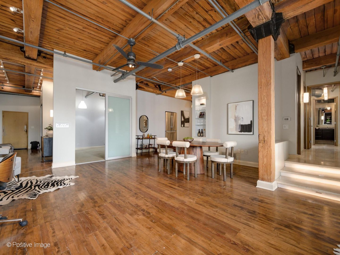 411 S SANGAMON Street Unit: 7D