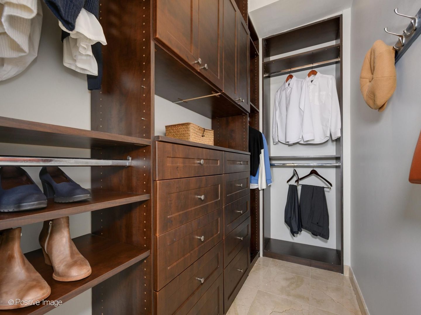 411 S SANGAMON Street Unit: 7D