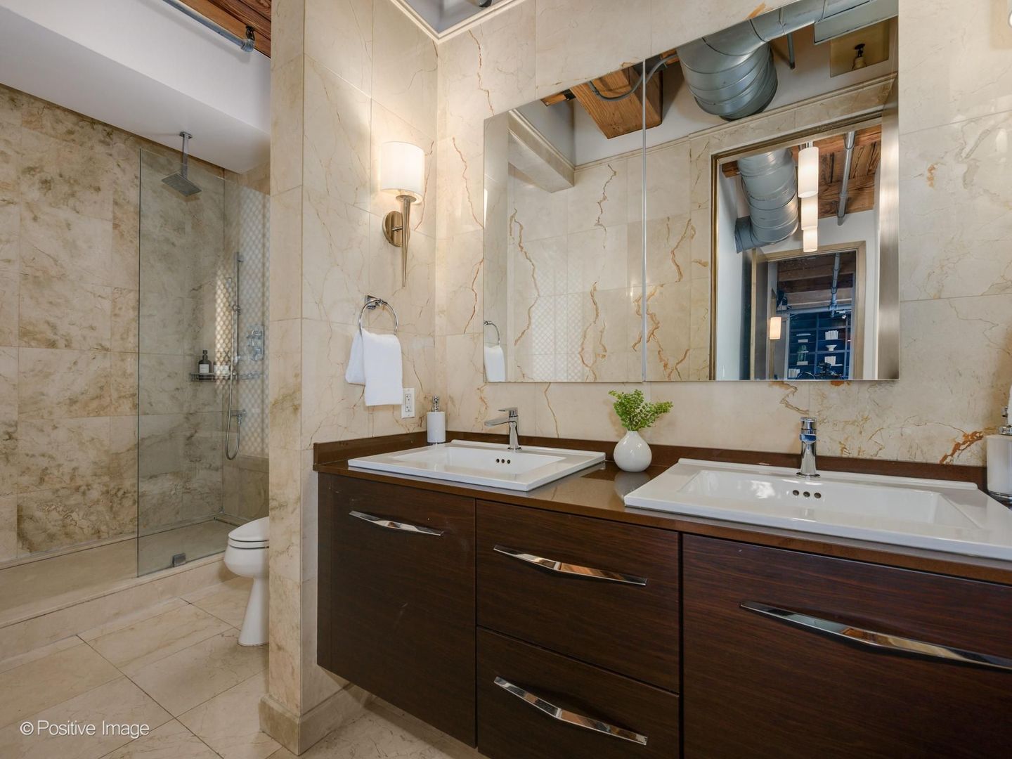 411 S SANGAMON Street Unit: 7D