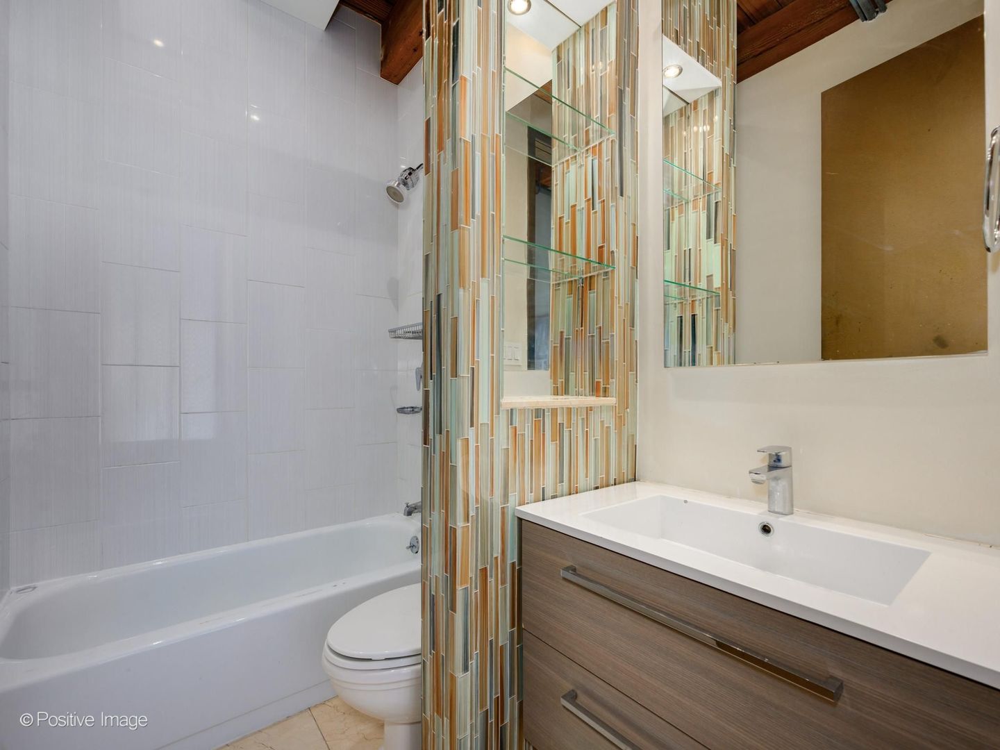 411 S SANGAMON Street Unit: 7D