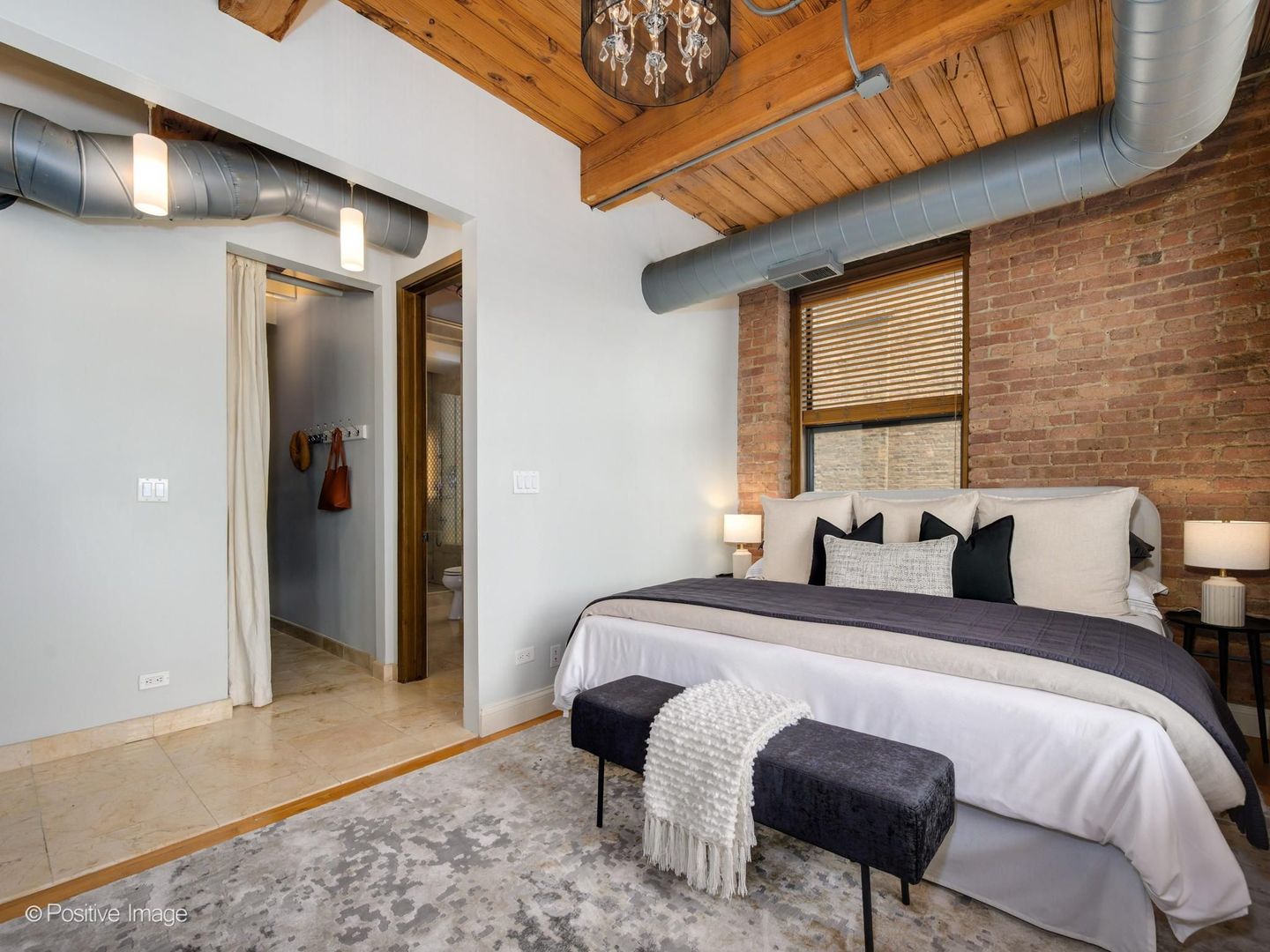 411 S SANGAMON Street Unit: 7D
