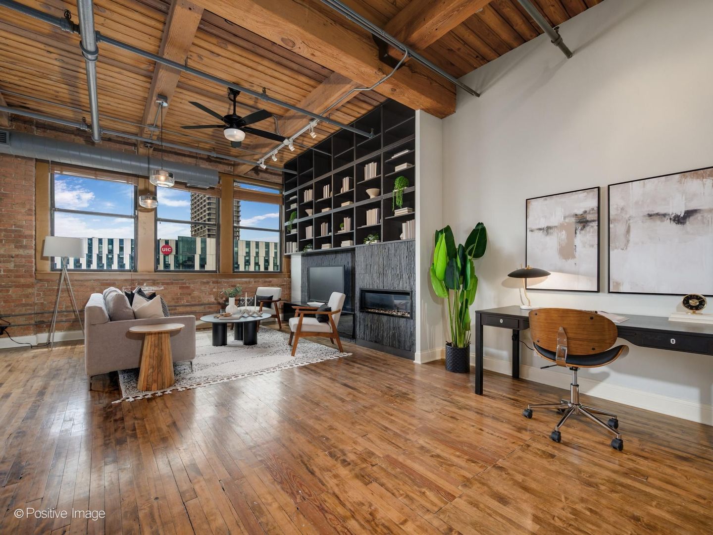 411 S SANGAMON Street Unit: 7D