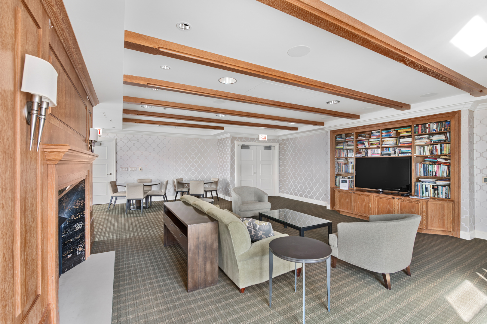 10 E Delaware Place Unit: 25B