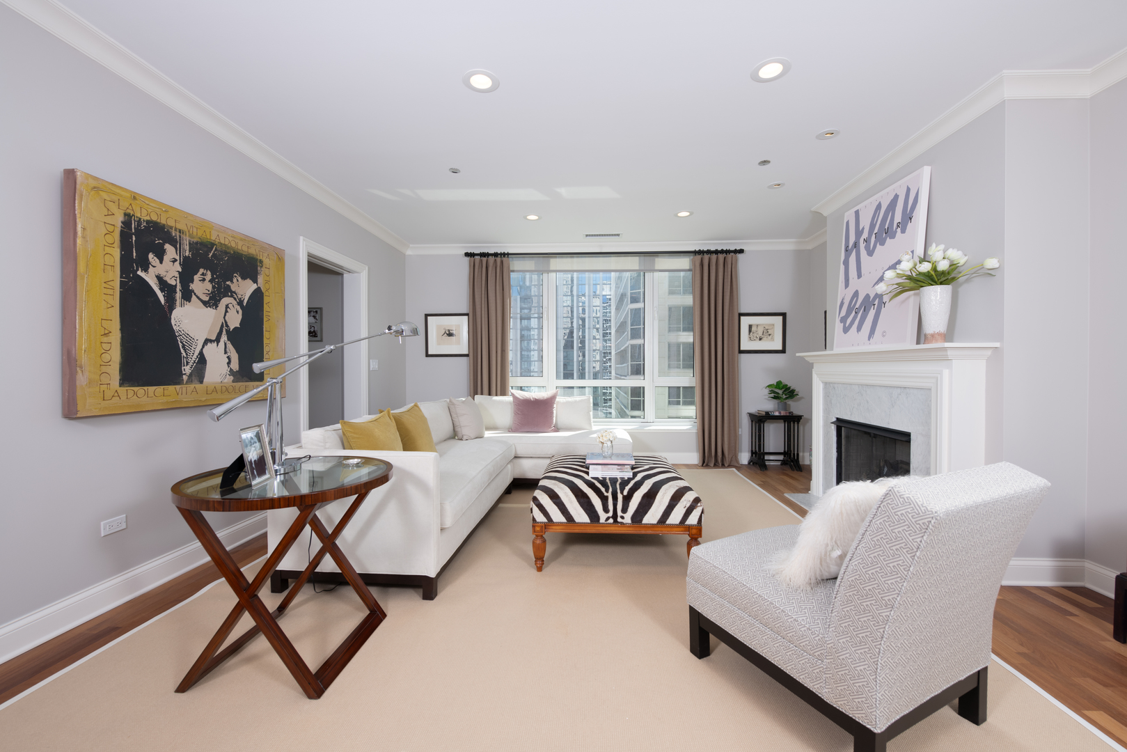 10 E Delaware Place Unit: 25B