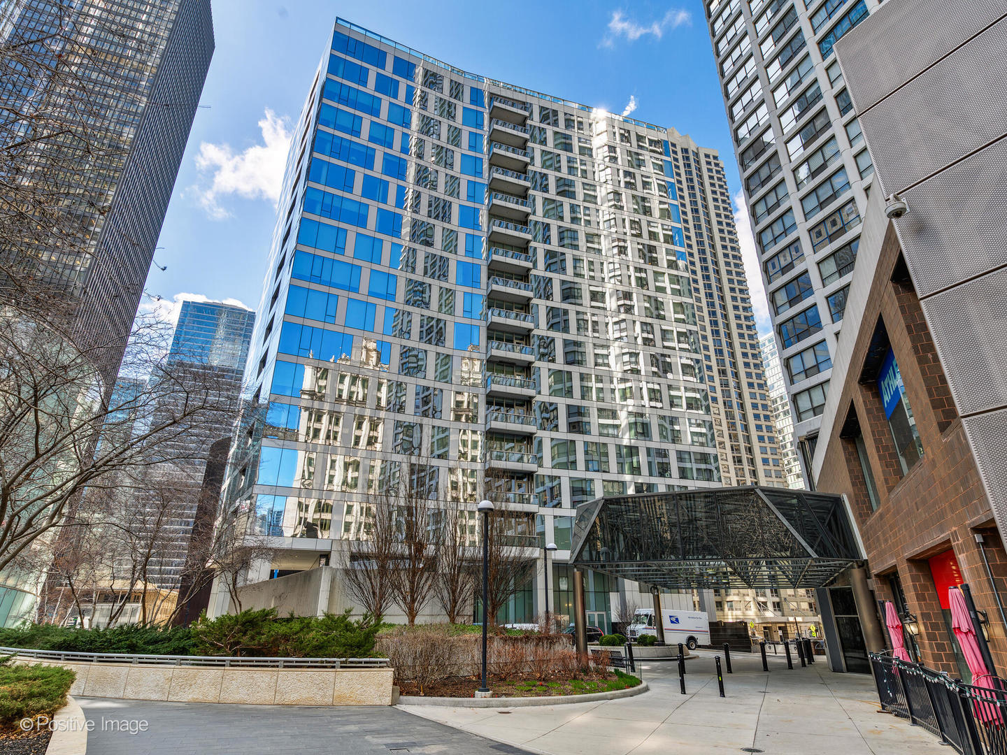 403 N Wabash Avenue Unit: 15A