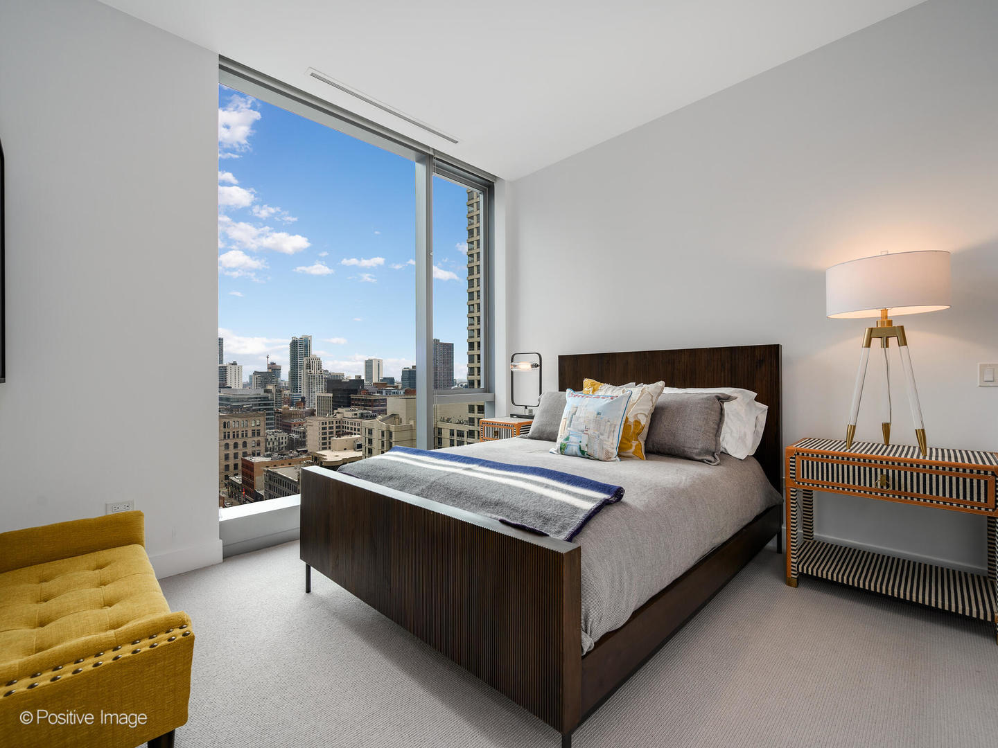 403 N Wabash Avenue Unit: 15A