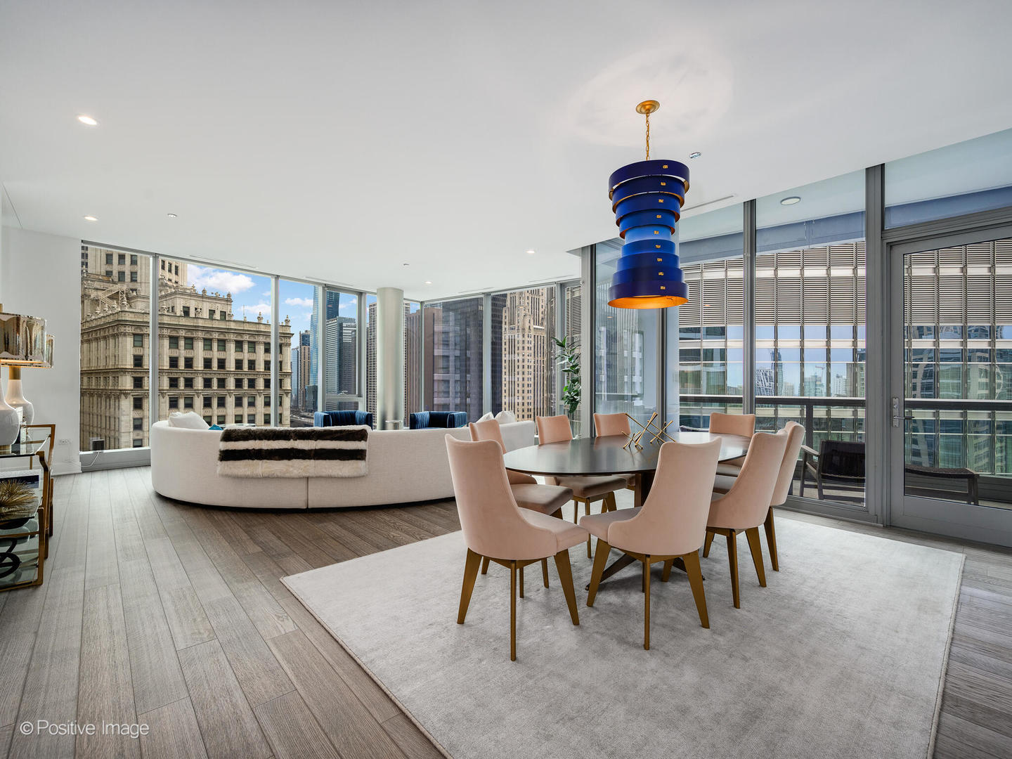 403 N Wabash Avenue Unit: 15A