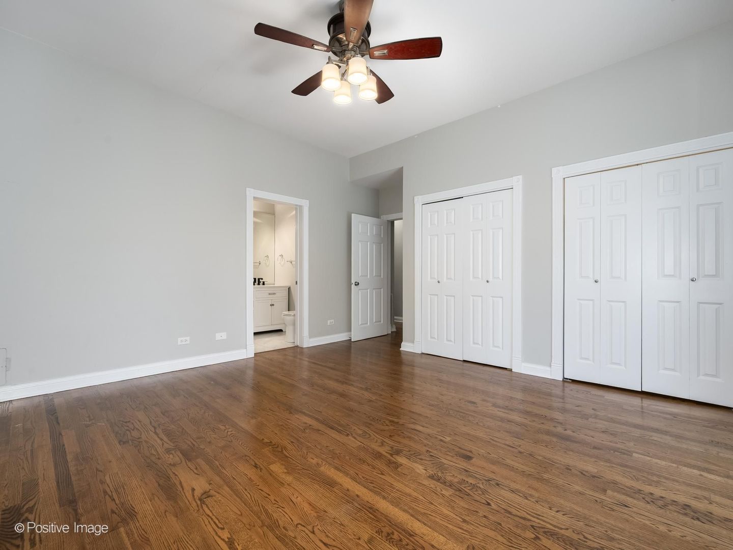 459 N Green Street Unit: 2S