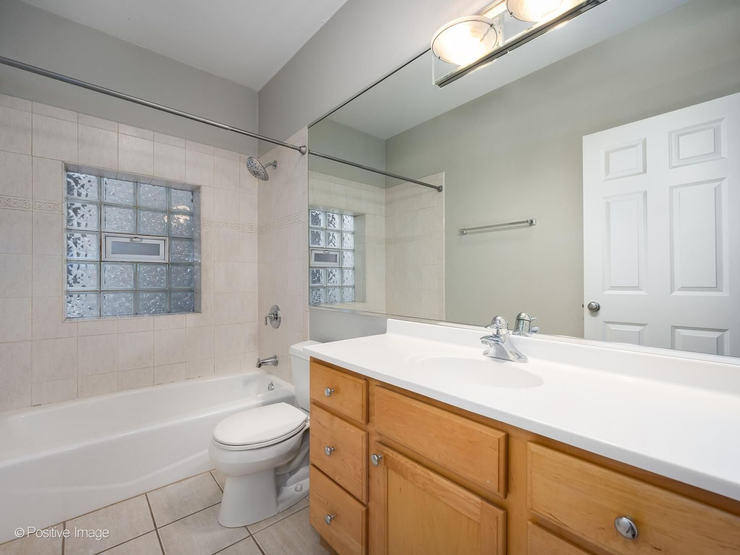 459 N Green Street Unit: 2S