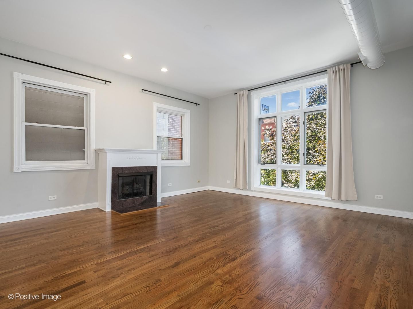 459 N Green Street Unit: 2S