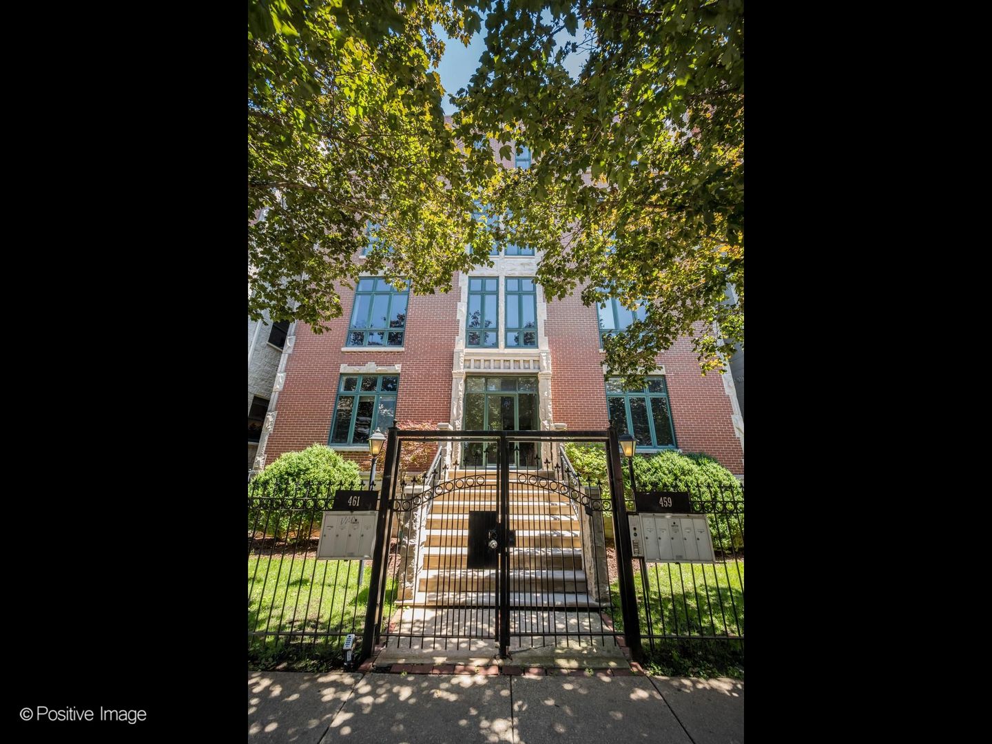 459 N Green Street Unit: 2S