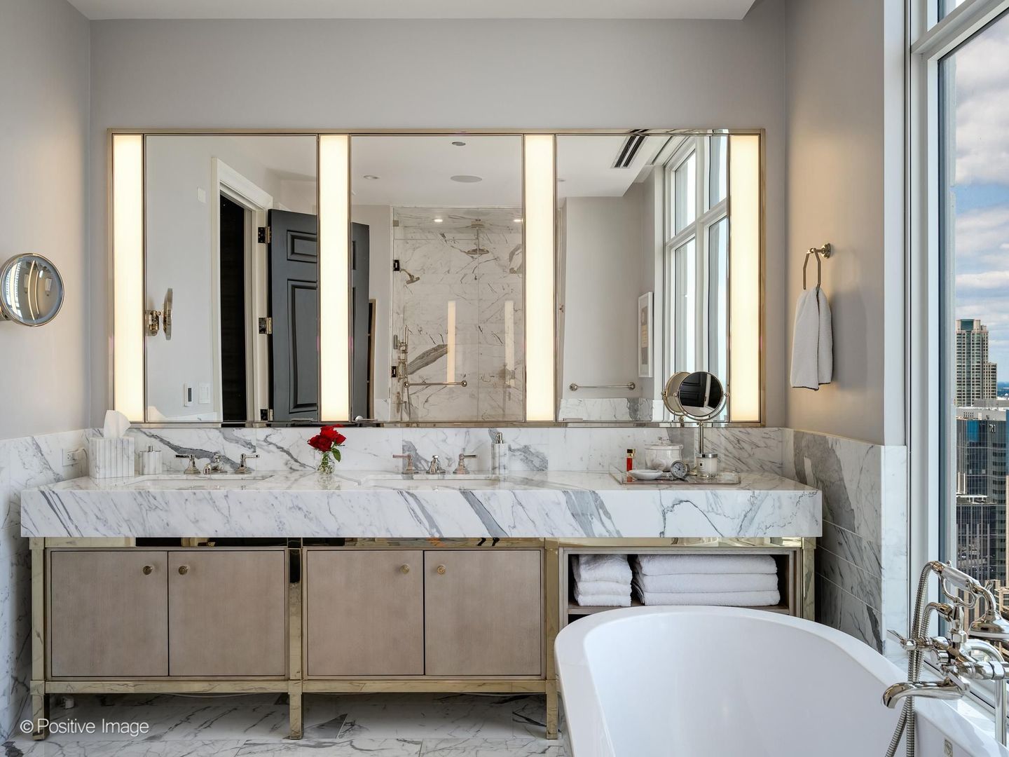 451 E Grand Avenue Unit: 4107
