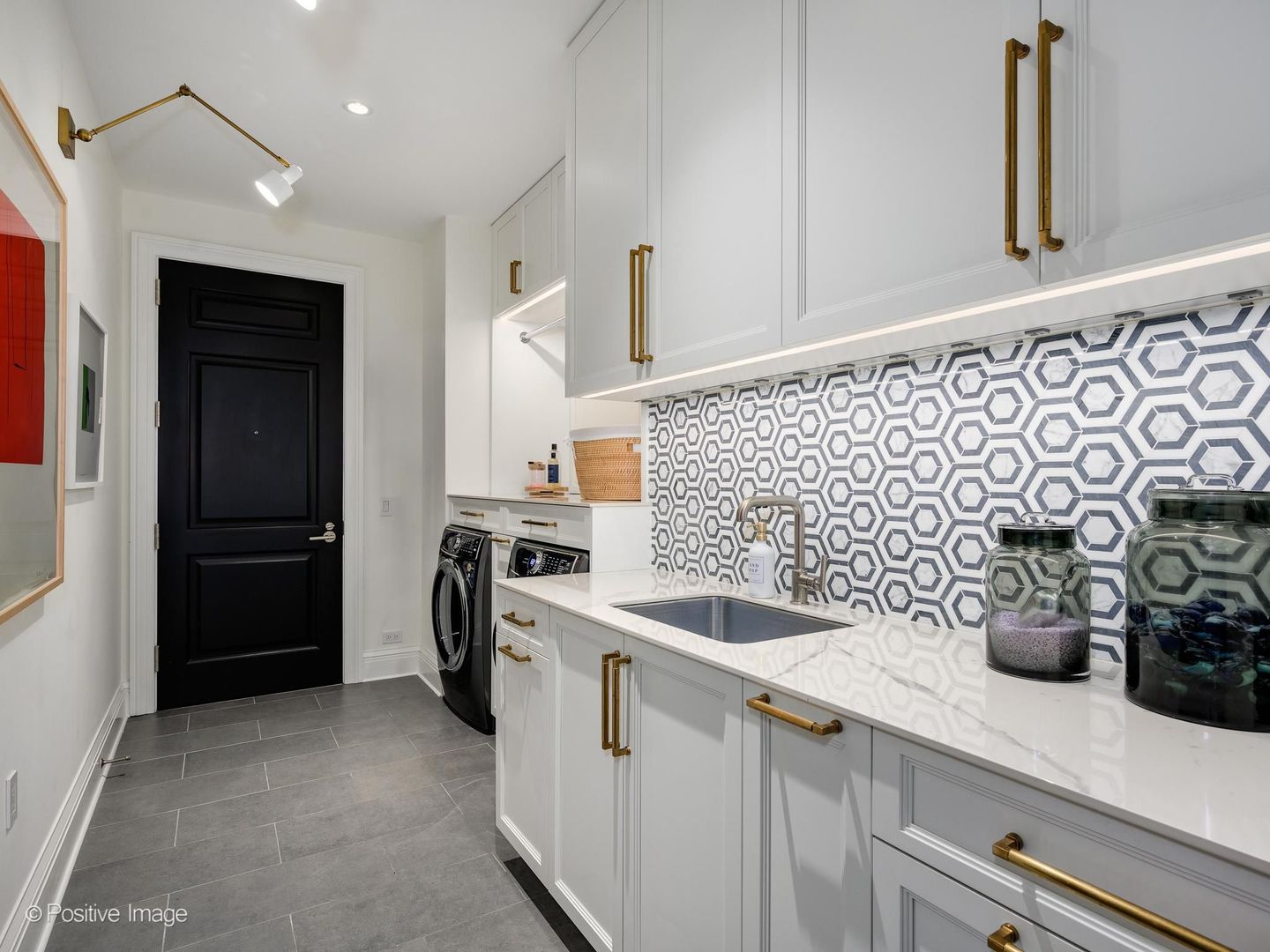 451 E Grand Avenue Unit: 4107