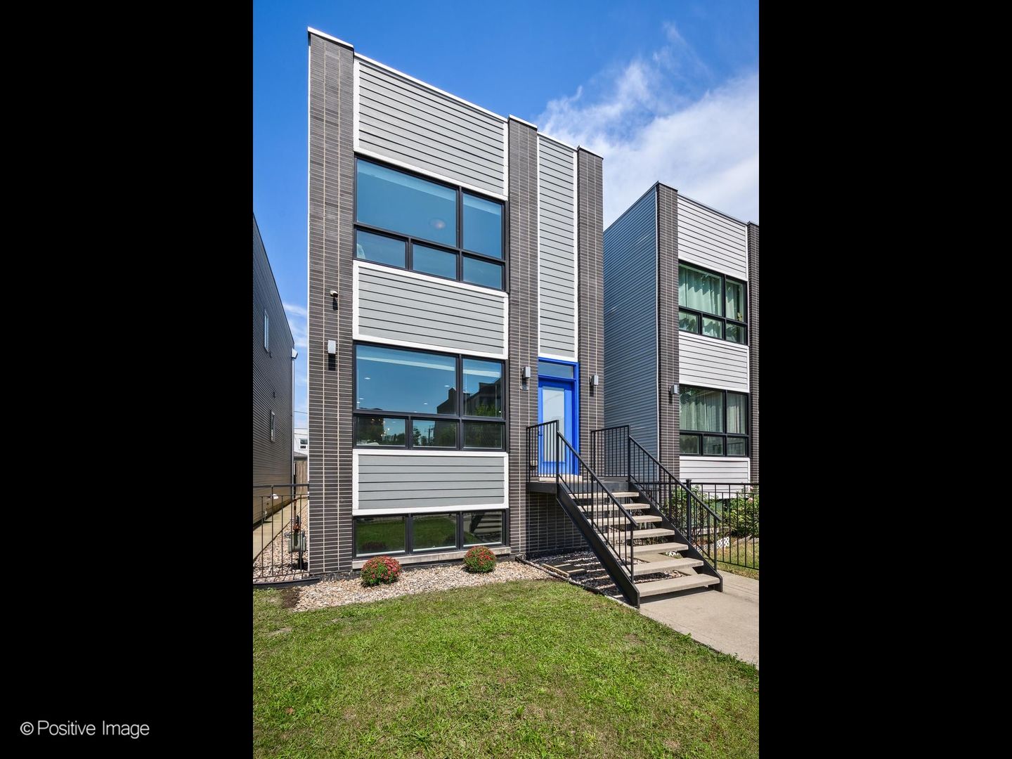 2544 W Warren Boulevard