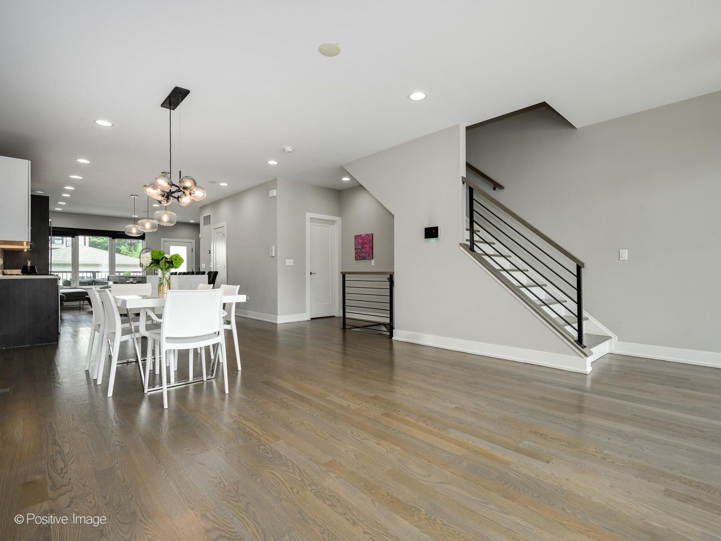 2544 W Warren Boulevard