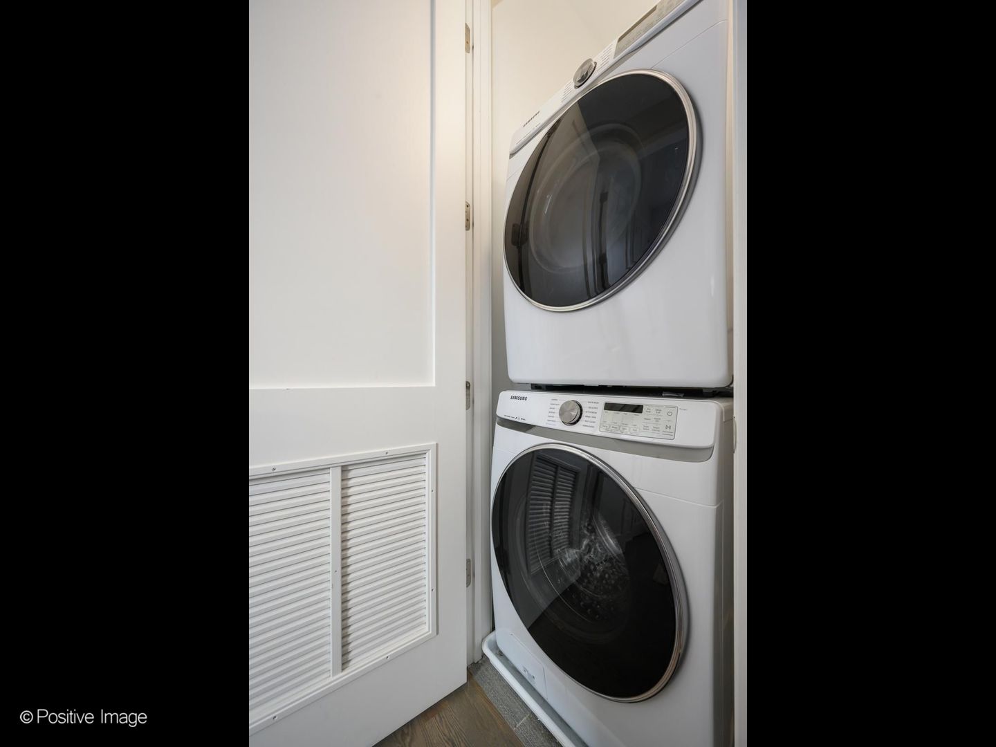 1504 W Walton Street Unit: 3