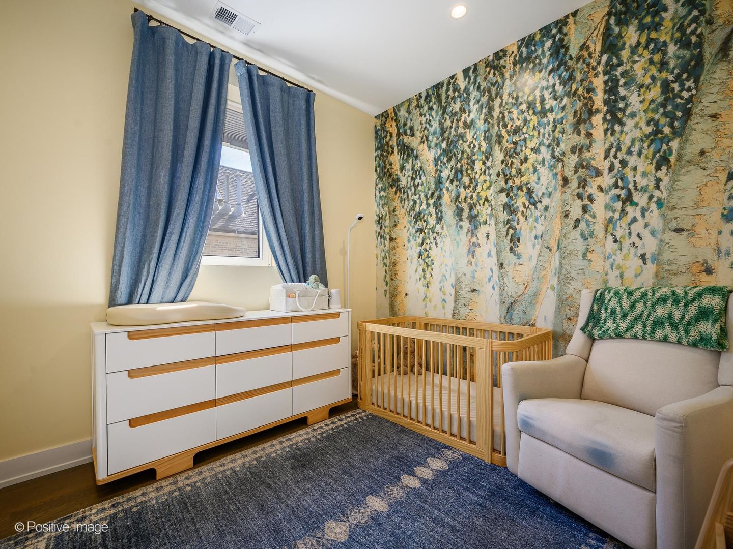1504 W Walton Street Unit: 3