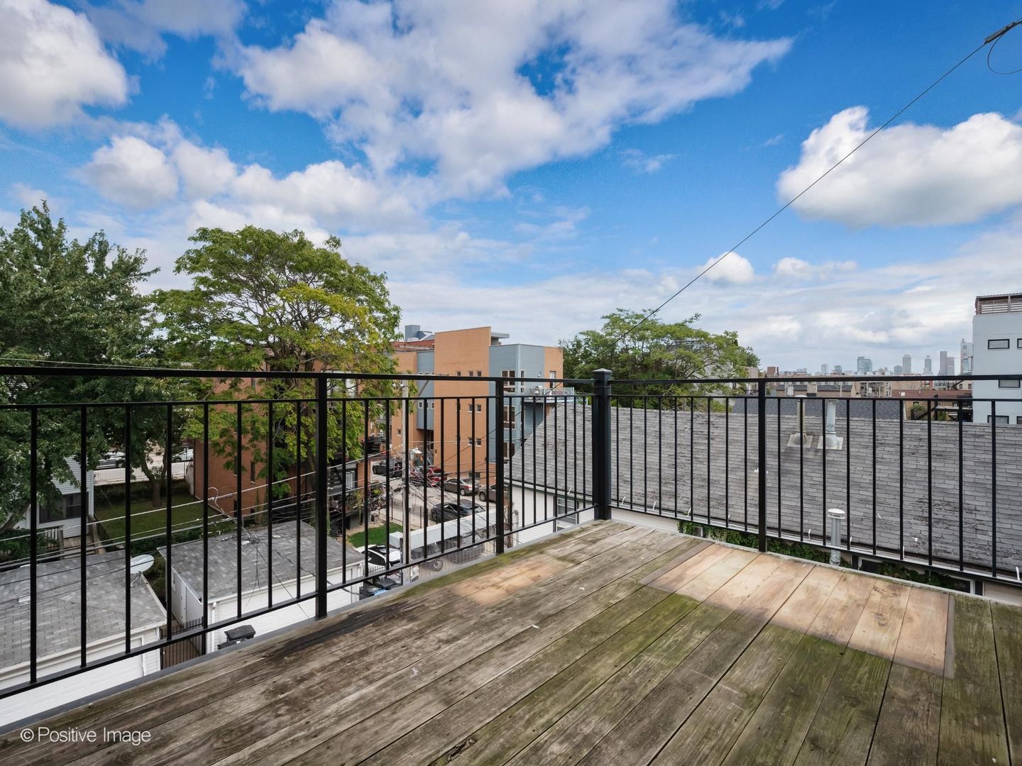 1504 W Walton Street Unit: 3