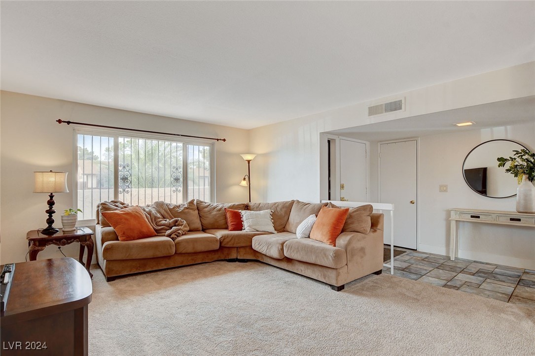 5378 Pistolera Circle