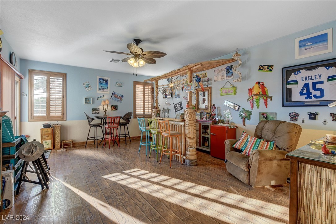 8909 Adobe Grande Street