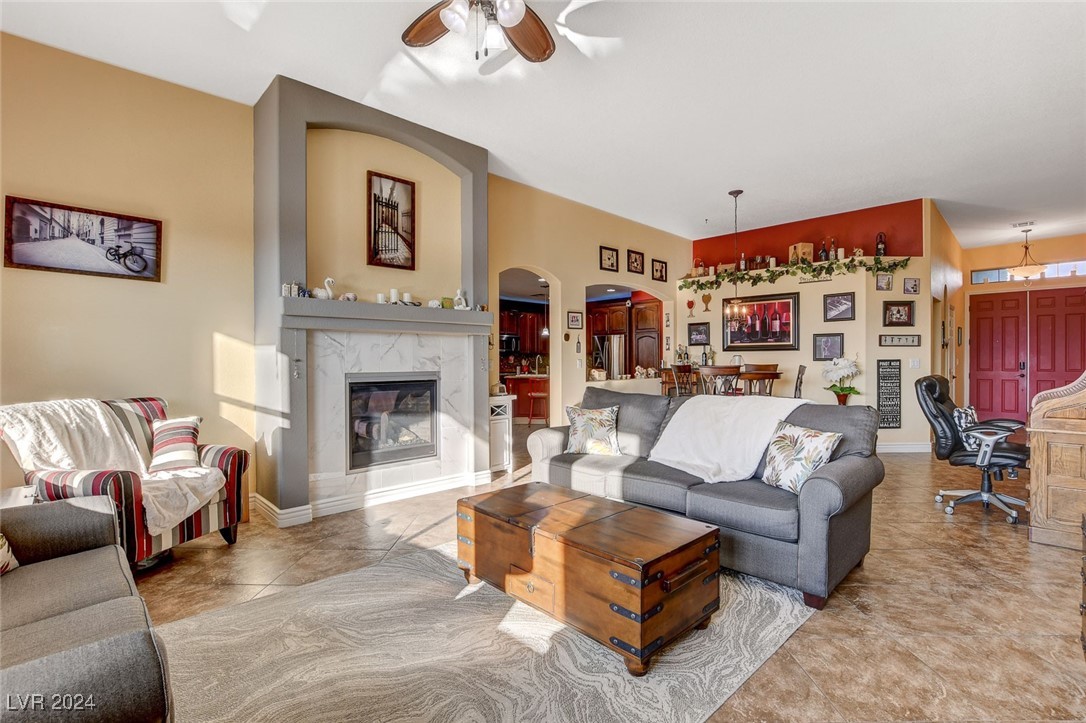 8909 Adobe Grande Street