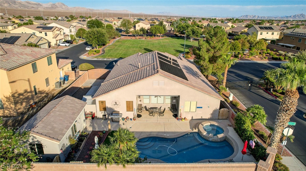 8909 Adobe Grande Street