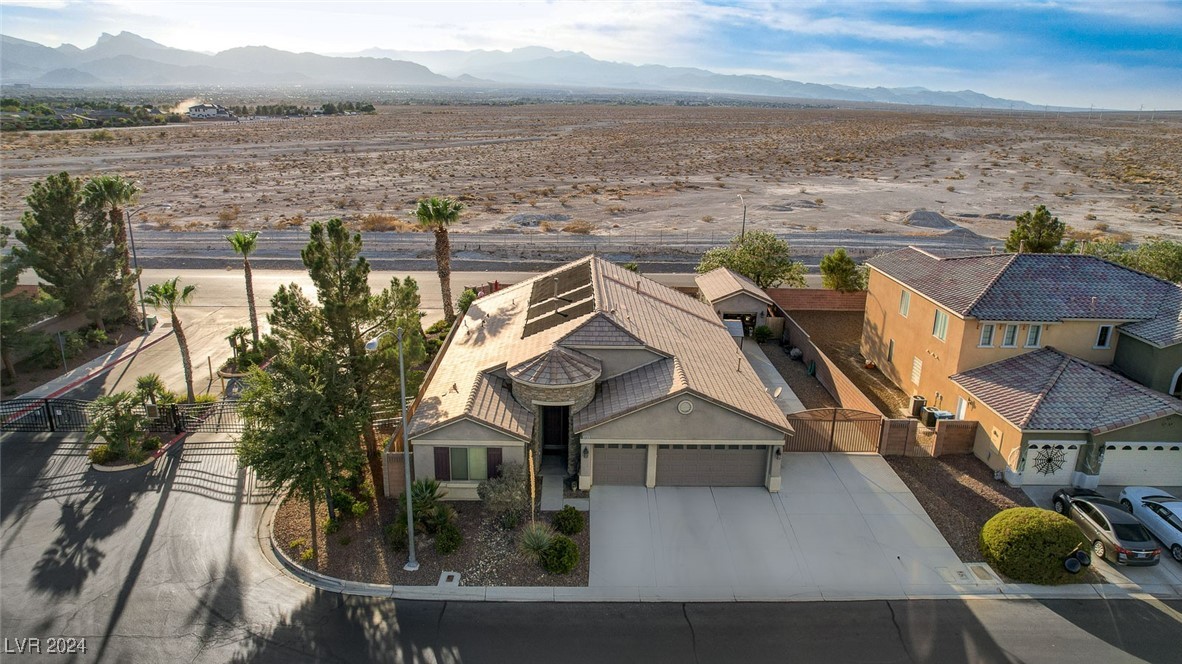 8909 Adobe Grande Street