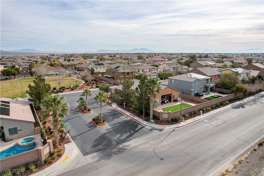 8909 Adobe Grande Street