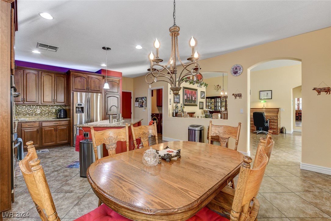 8909 Adobe Grande Street