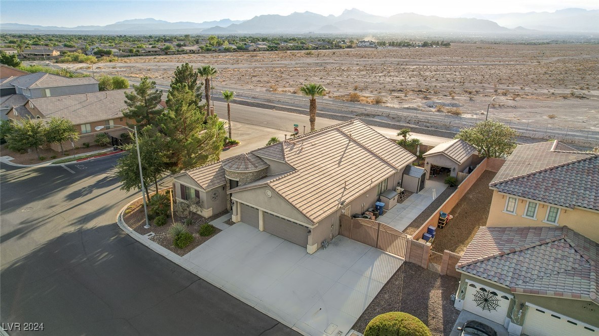 8909 Adobe Grande Street