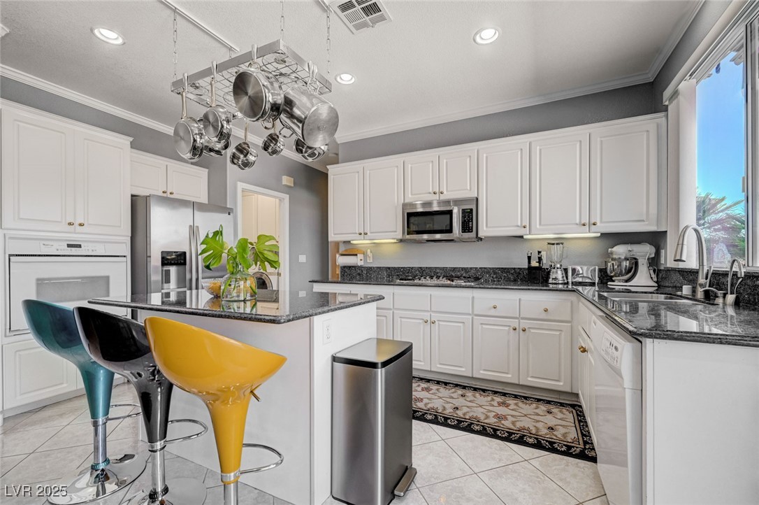 2726 Manteno Court