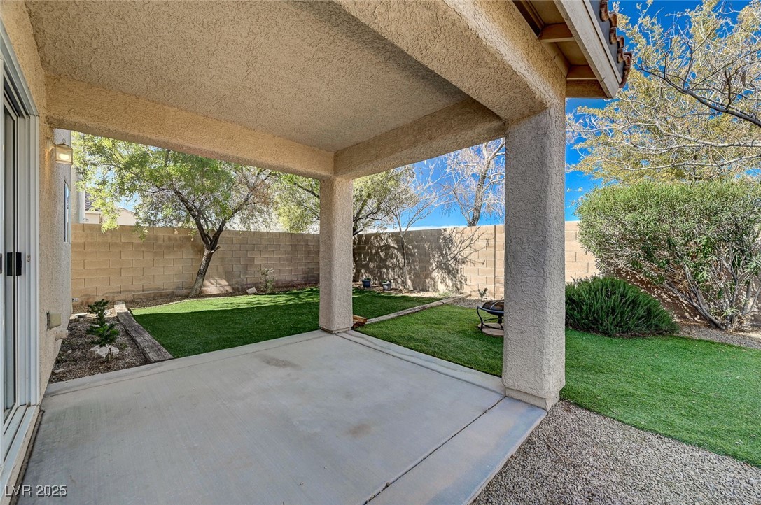 6424 Bombax Court
