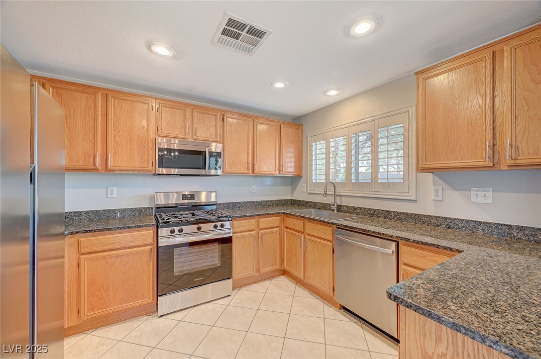 6424 Bombax Court