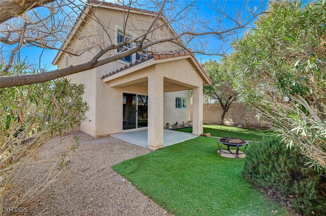 6424 Bombax Court