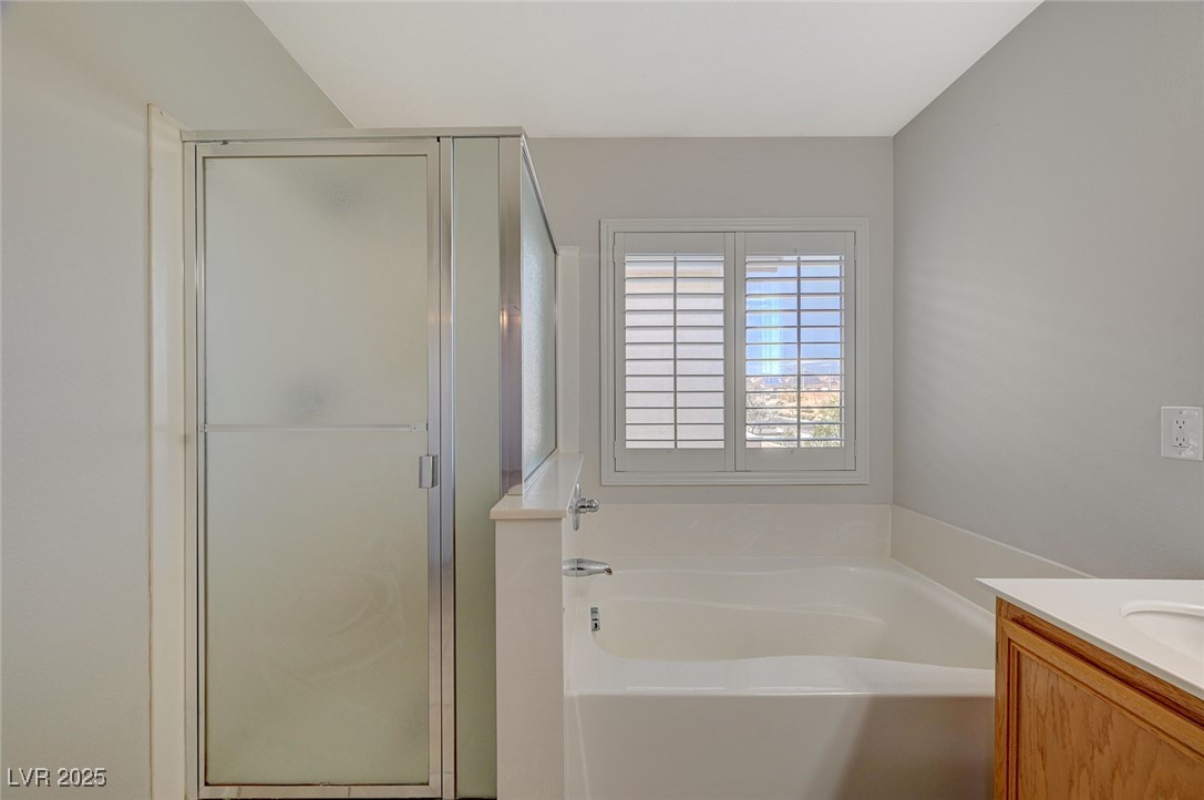 6424 Bombax Court
