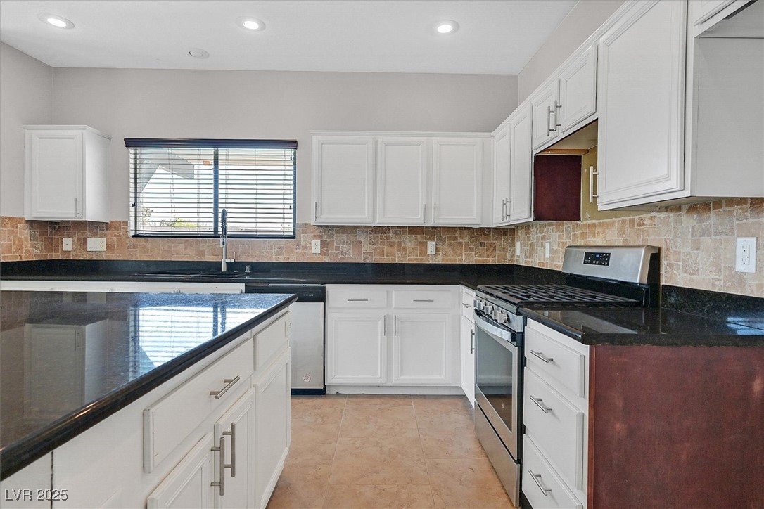 6150 Bunker Commons Court
