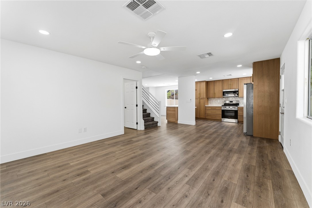 5677 Vassar Meadow Street
