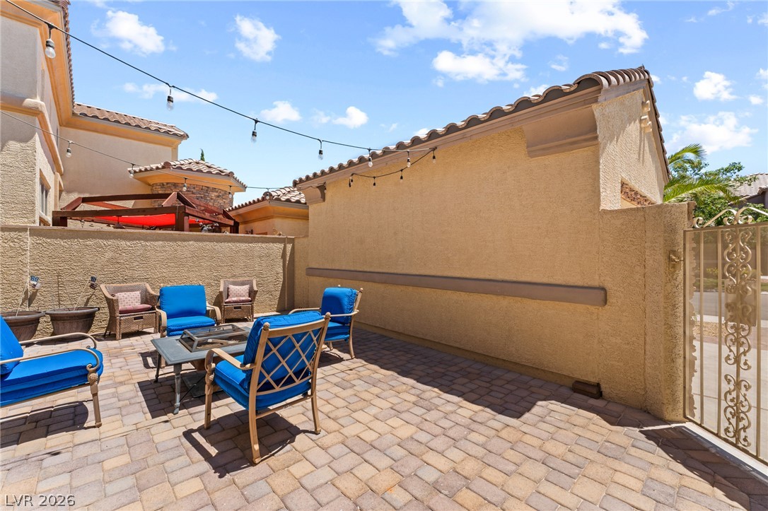5642 Almocita Court