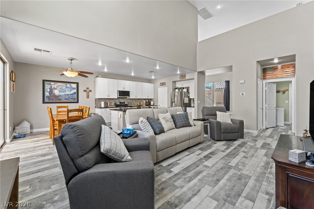 5642 Almocita Court