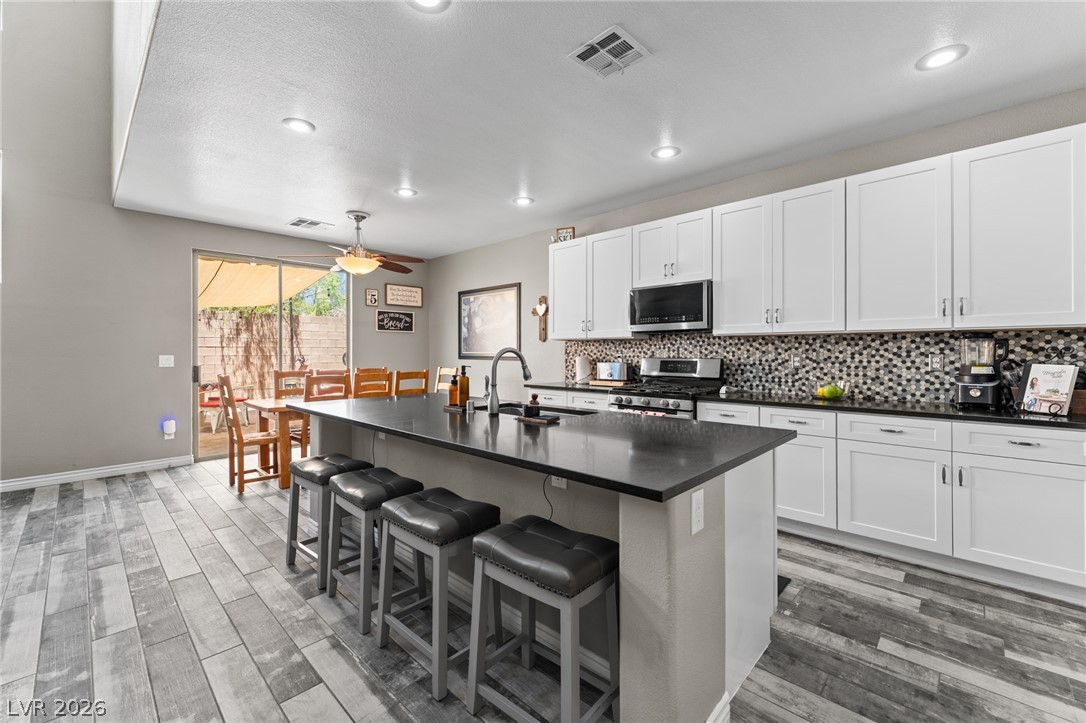 5642 Almocita Court