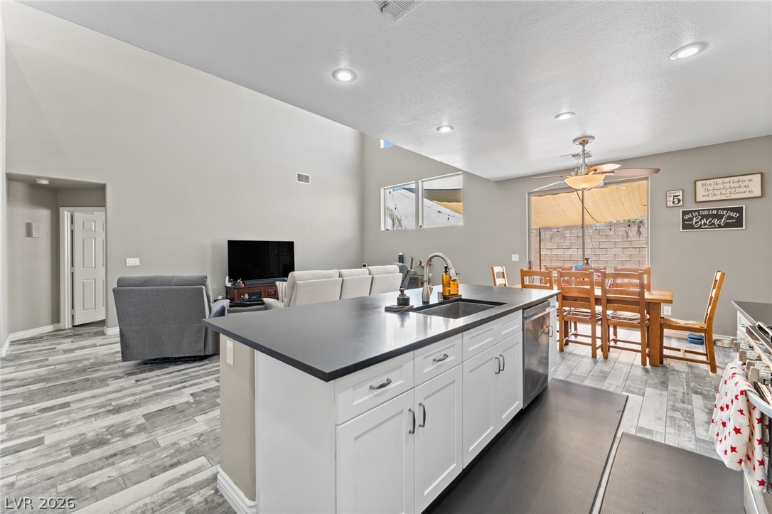 5642 Almocita Court