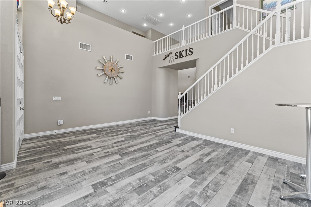 5642 Almocita Court
