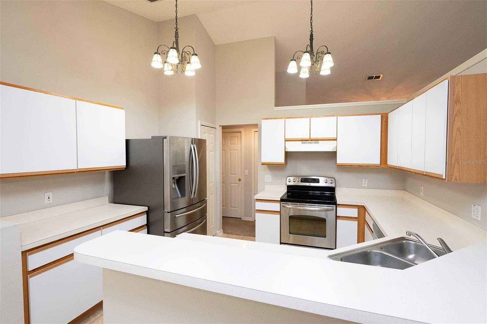12670 Linden Dr