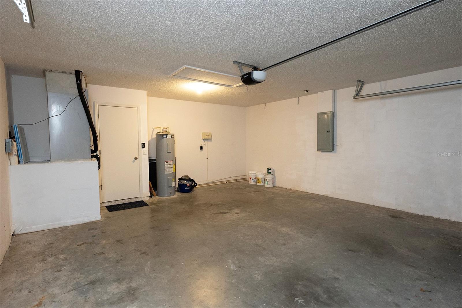 12670 Linden Dr