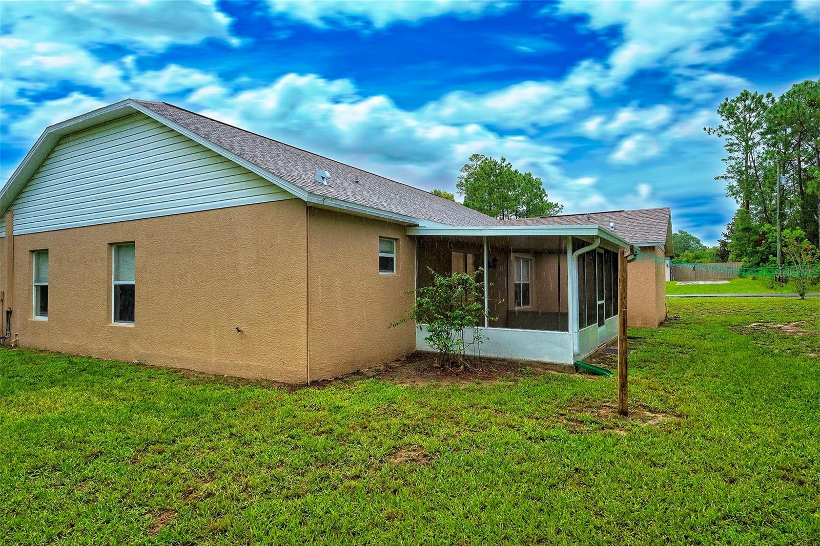 12670 Linden Dr