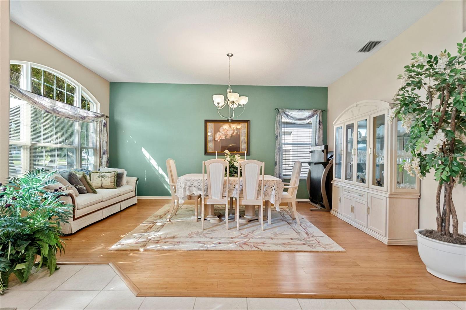 3545 GRAND FORKS DR