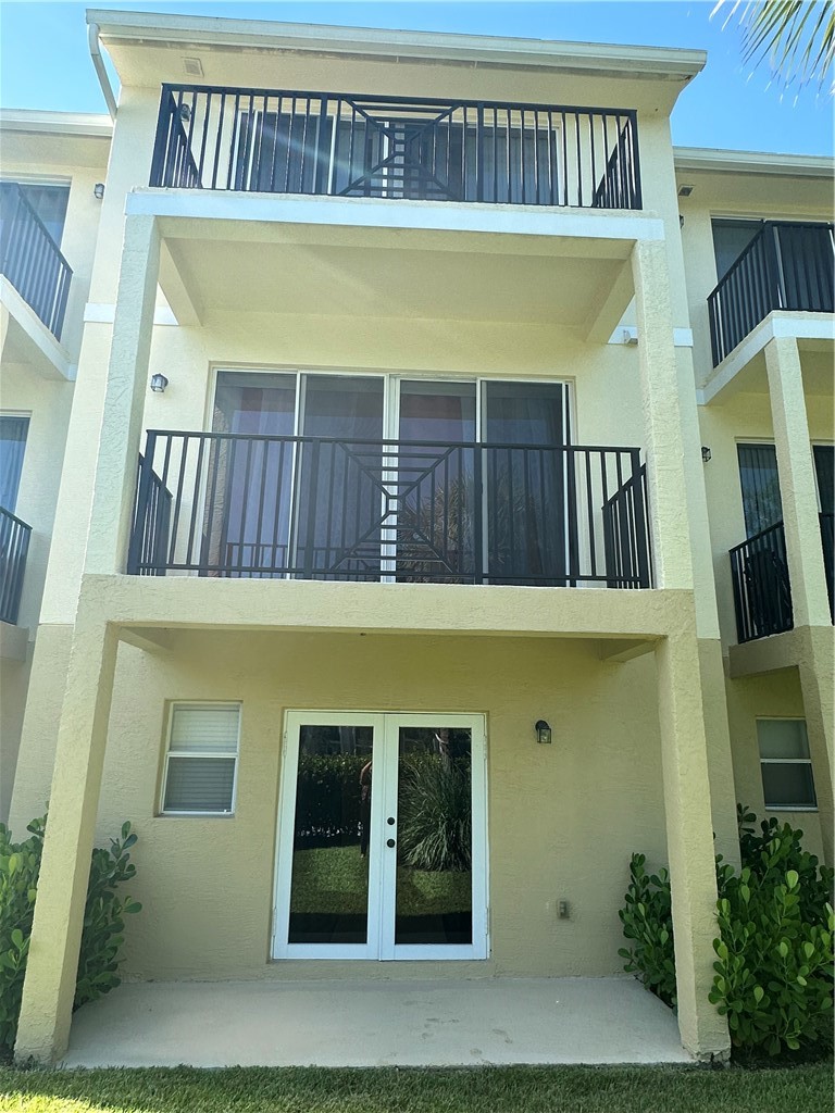 1695 42nd 103