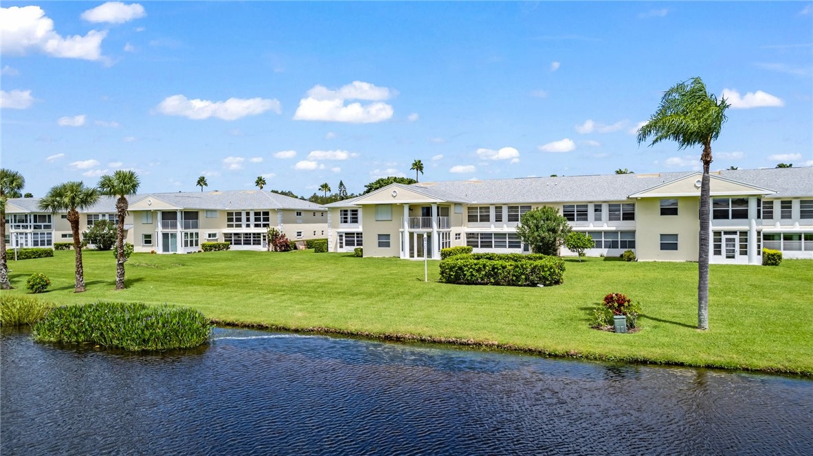 347 N Grove Isle Circle 347